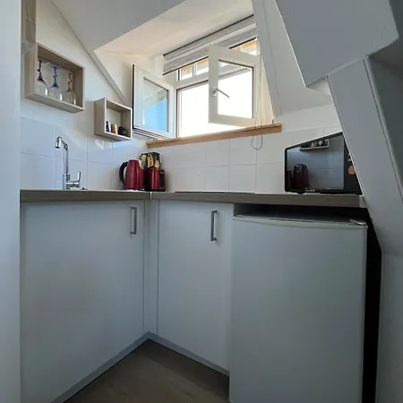 La En Face Apartament *